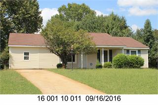 922 Lake Drive Ct, Stone Mountain, GA 30088-2340
