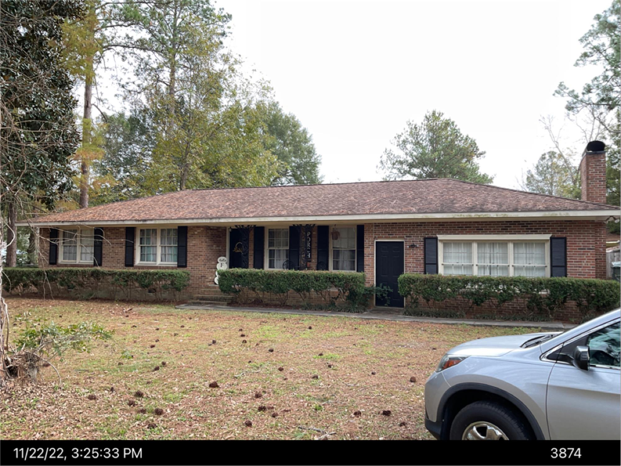 3250 Plantation Ln, Waycross, GA 31503-9510