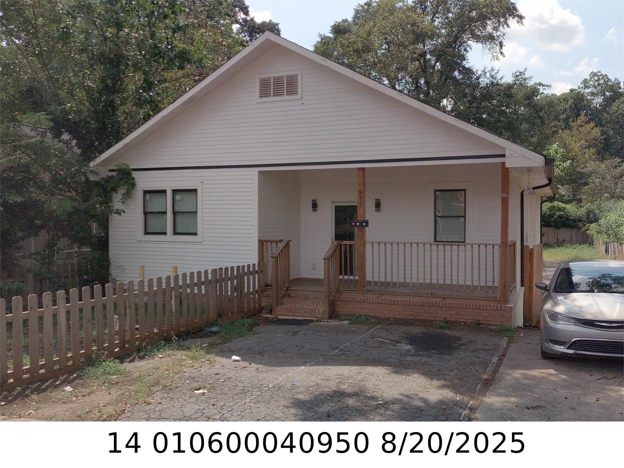 957 Metropolitan Pkwy Sw, Atlanta, GA 30310-2845