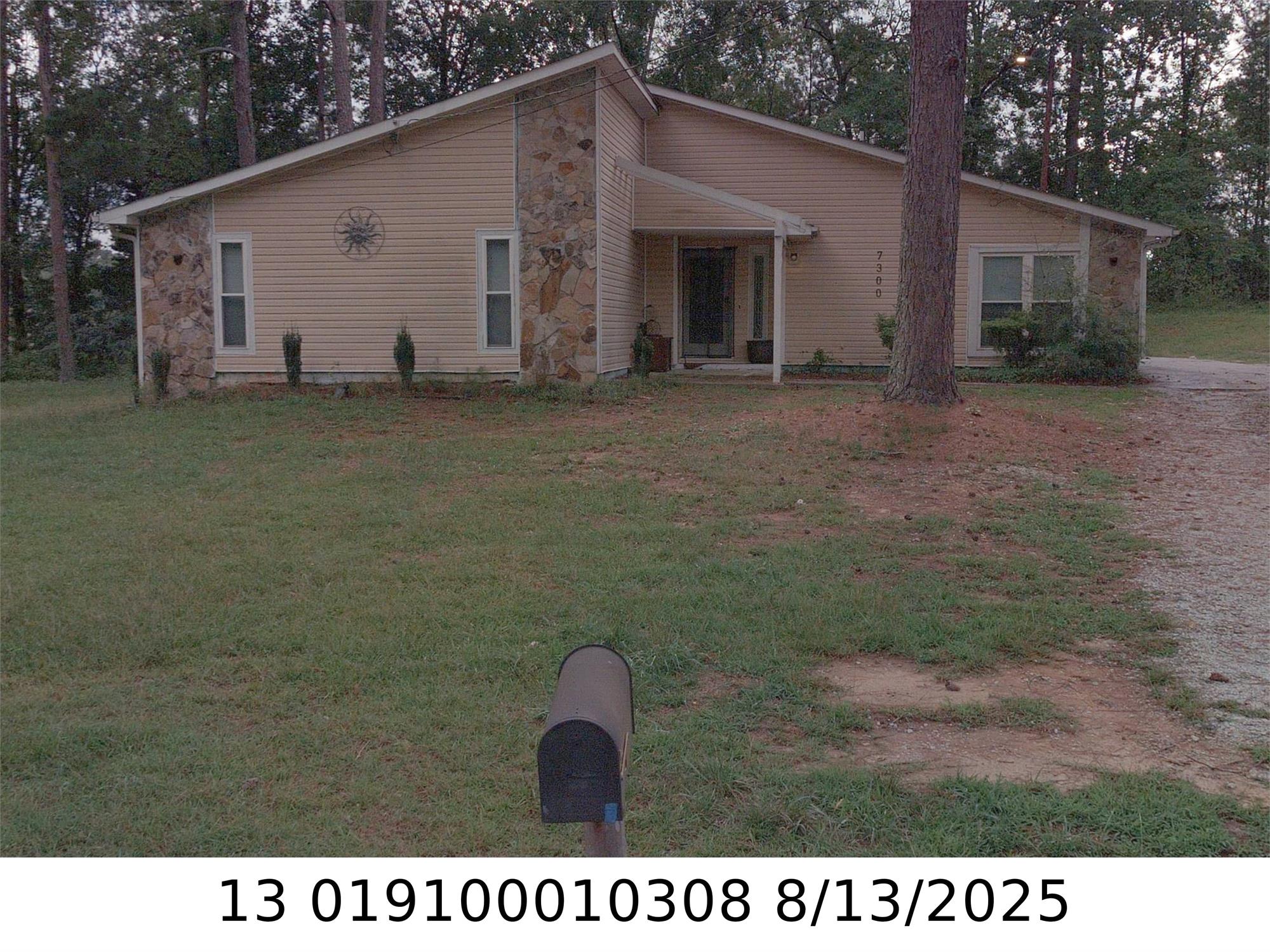 7300 Buck Creek Dr, Fairburn, GA 30213-3118