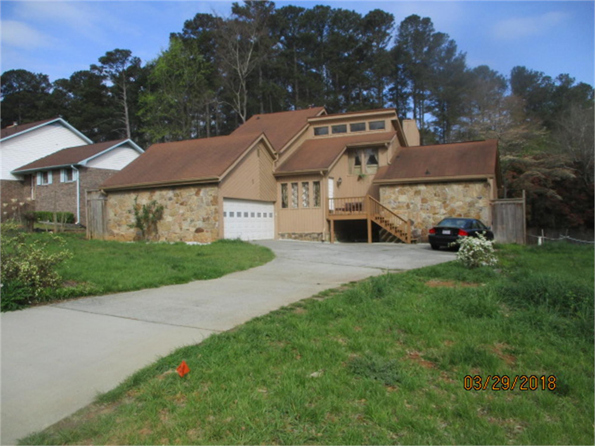 5852 Williamsburg Dr Nw, Norcross, GA 30093-4134
