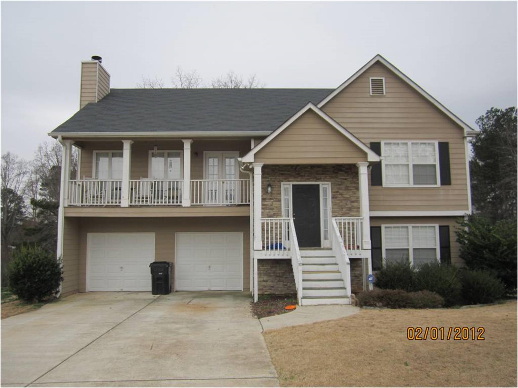 184 Farm St, Hiram, GA 30141-5184