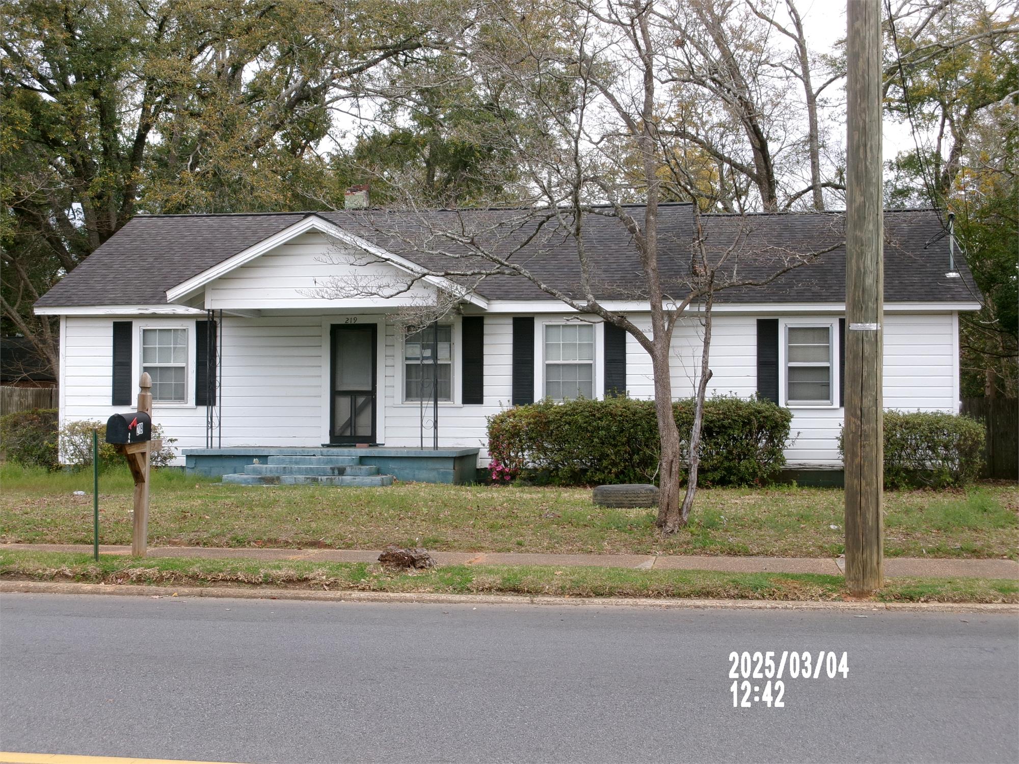 219 Bartow St, Thomasville, GA 31792-6018