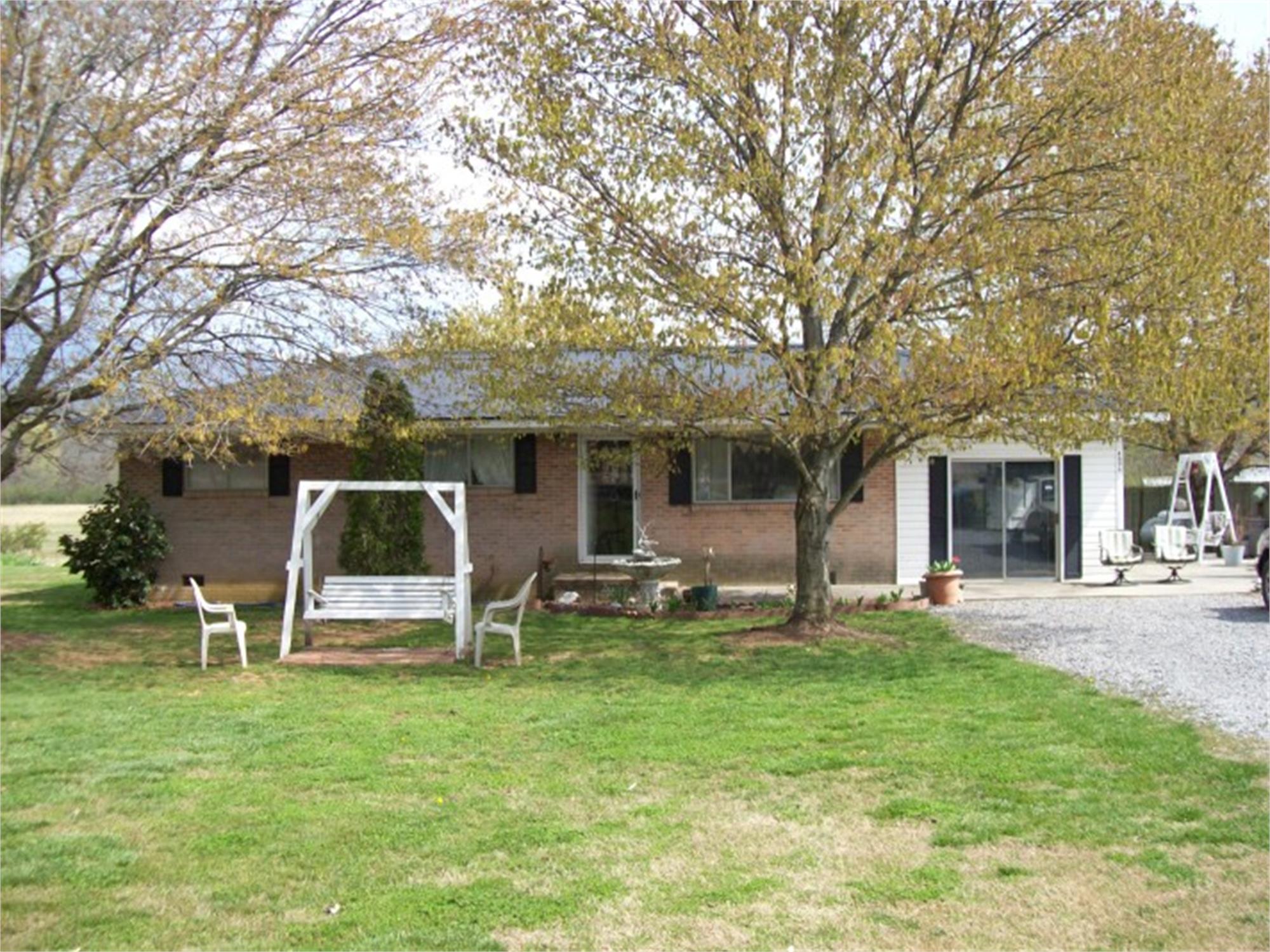 4896 Old Federal Rd N, Chatsworth, GA 30705-5272