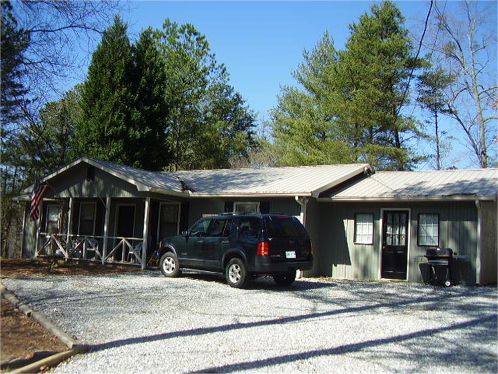 9170 Ponderosa Trl, Gainesville, GA 30506-5911