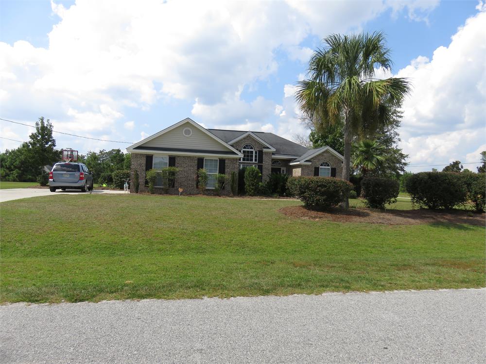 420 Creekside Cir, Ellabell, GA 31308-7235