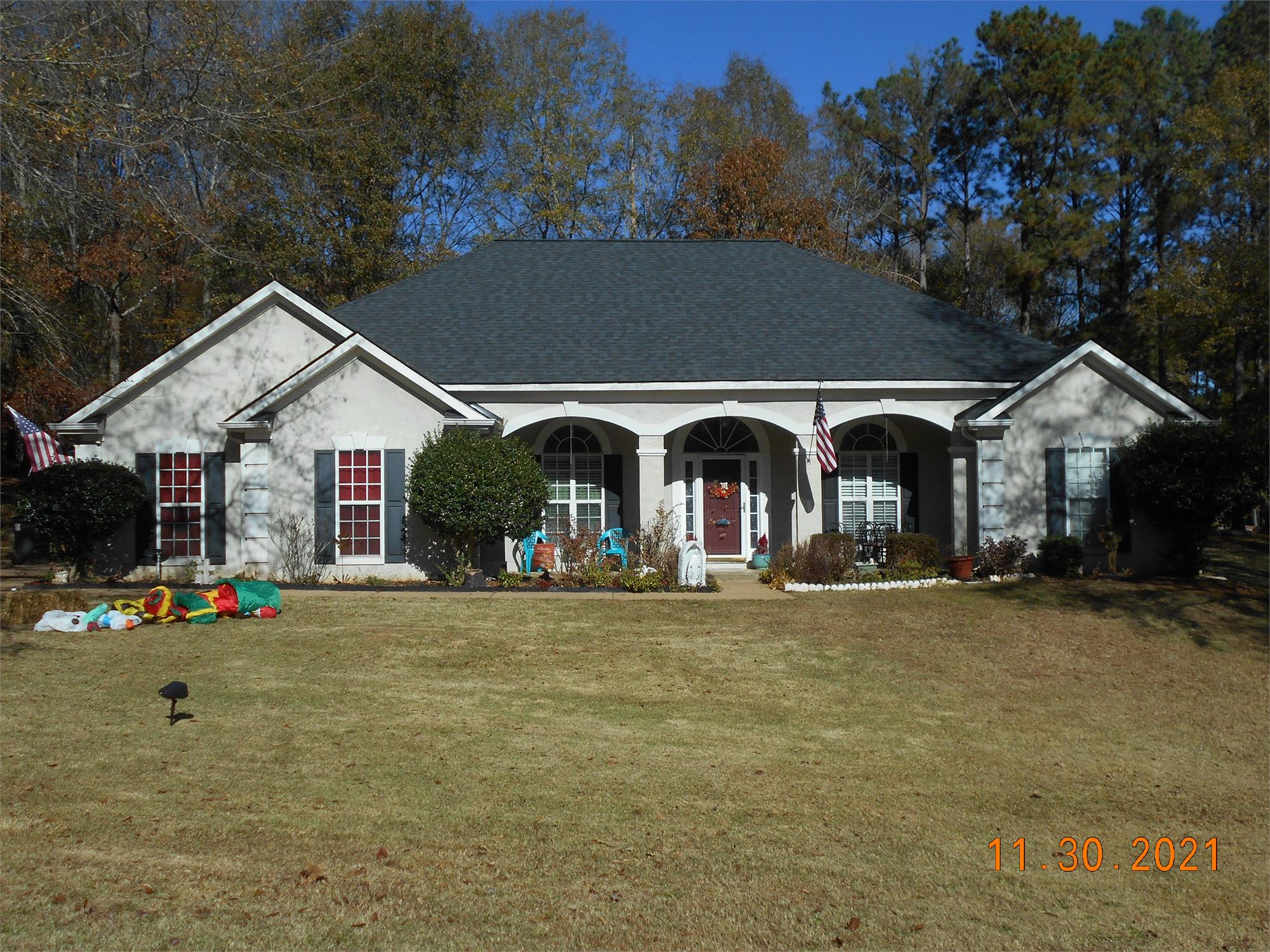 202 Foxdale Ct, Lagrange, GA 30240-8934
