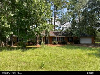 3413 Plantation Dr, Albany, GA 31721-2032