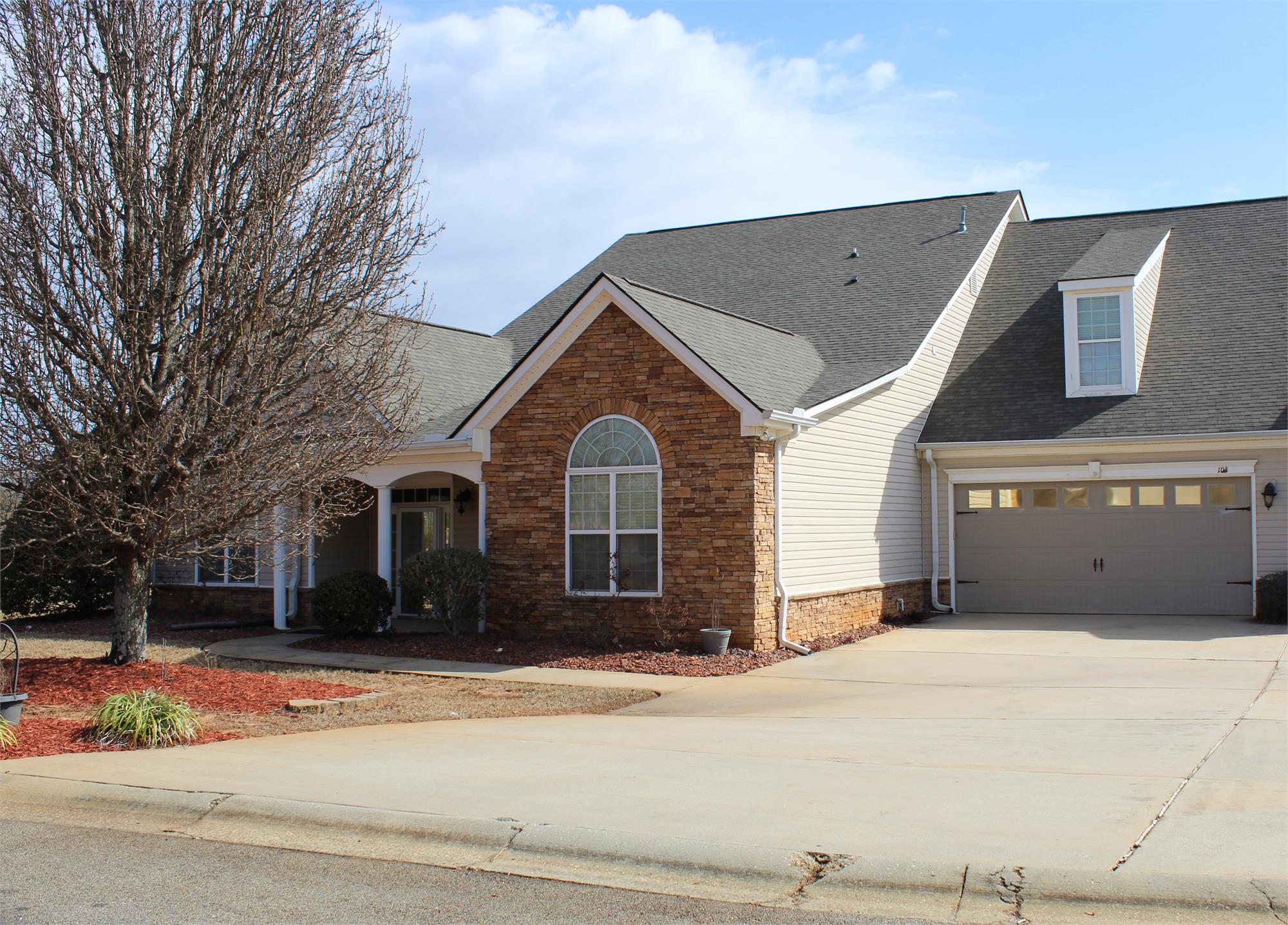 103 Quail Ridge Ln, Perry, GA 31069-4545