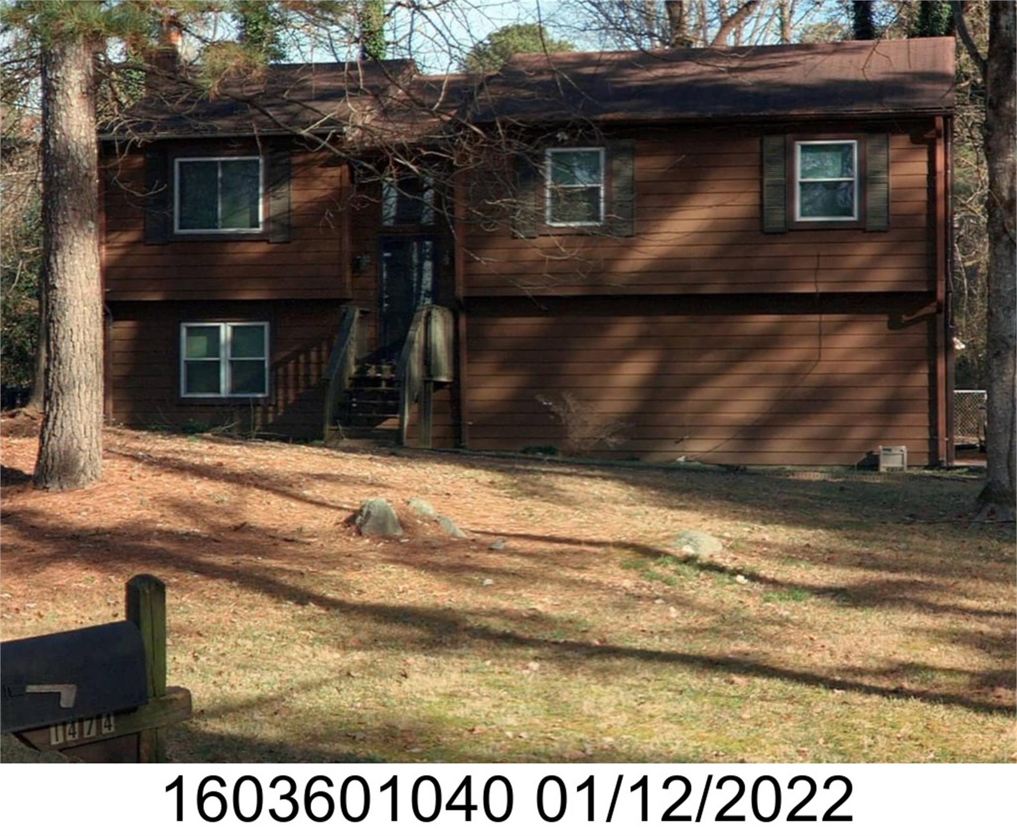 1474 Corn Crib Ct, Stone Mountain, GA 30088-3302