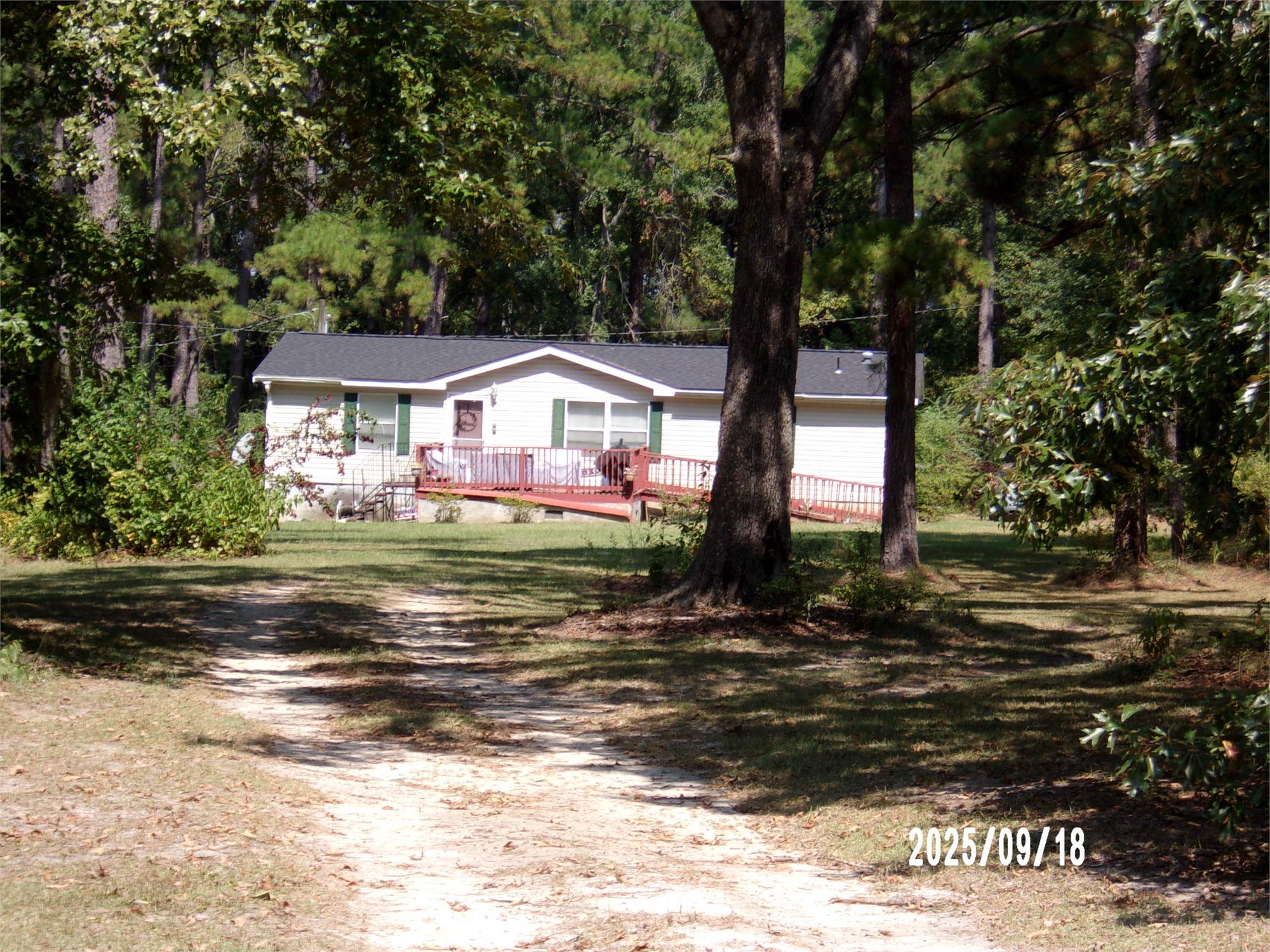 1297 B Green Rd, Boston, GA 31626-2013