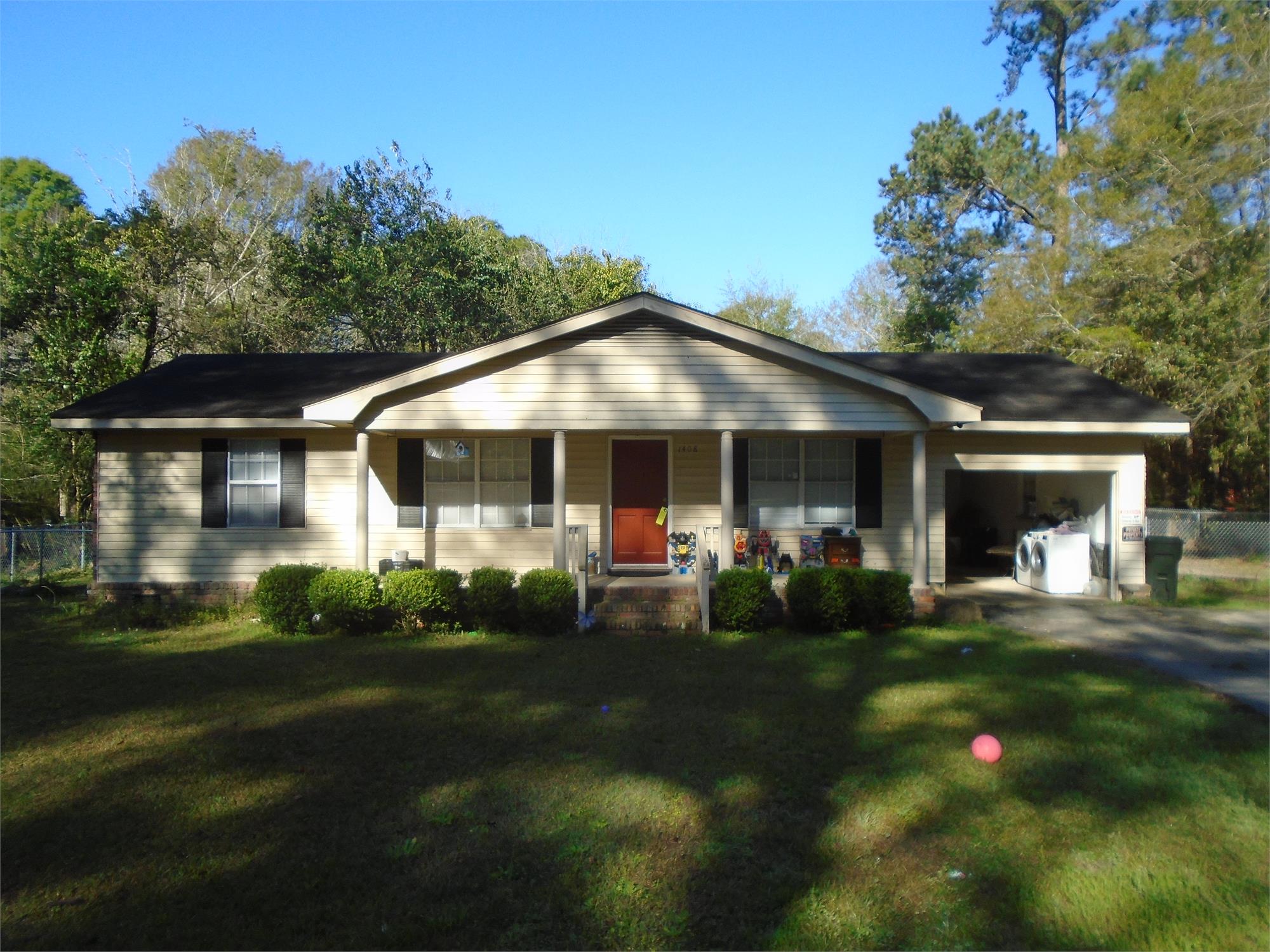 1408 11th St Sw, Moultrie, GA 31768-5212