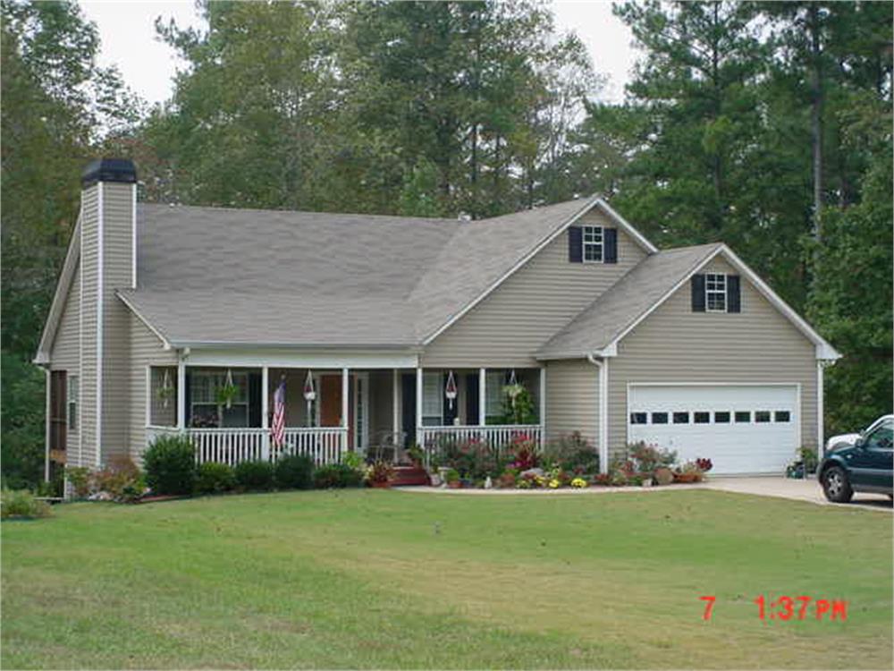 7425 Hickory Bluff Dr, Cumming, GA 30040-4254