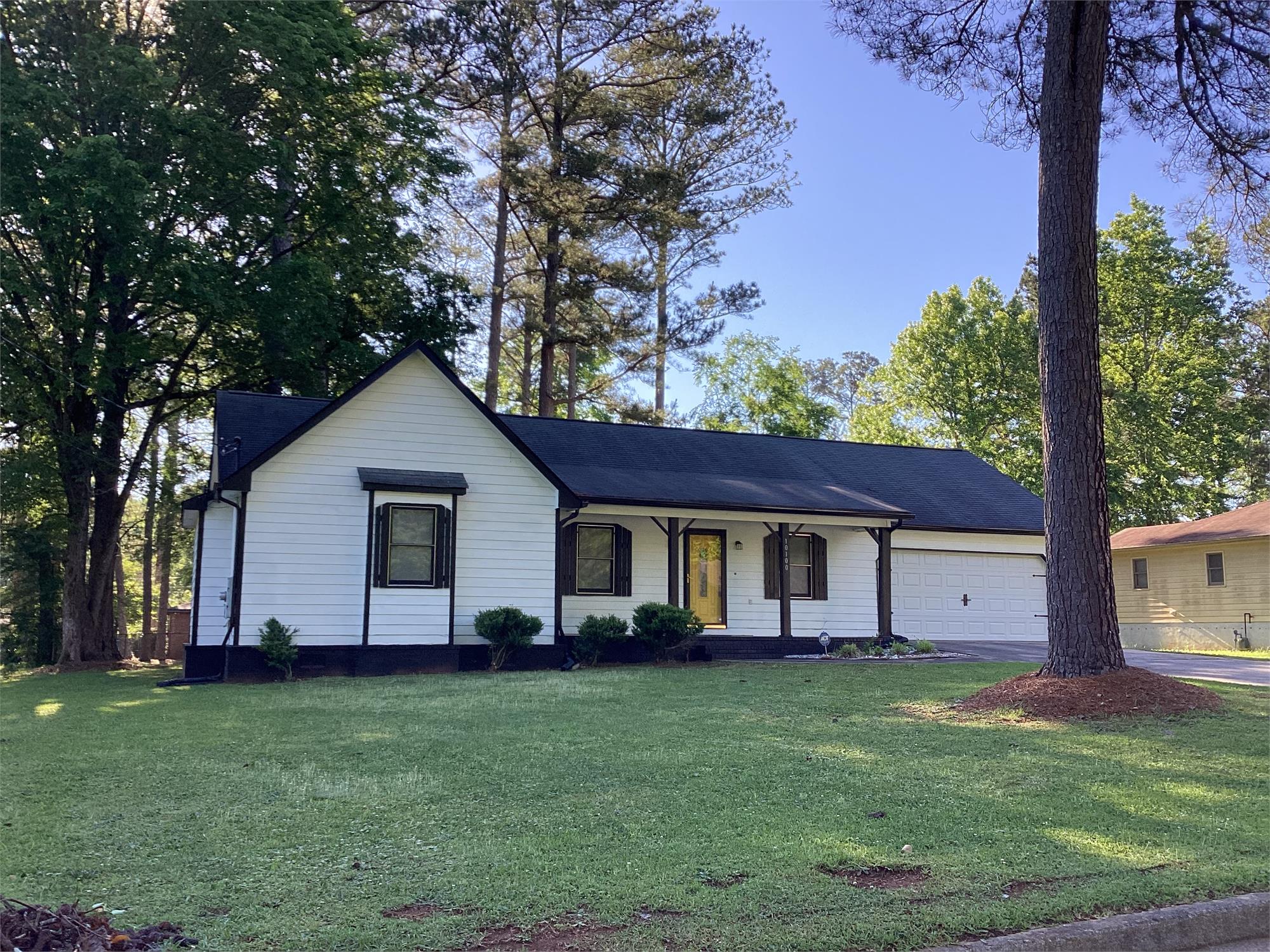 10100 Clearview Dr, Covington, GA 30014-1228
