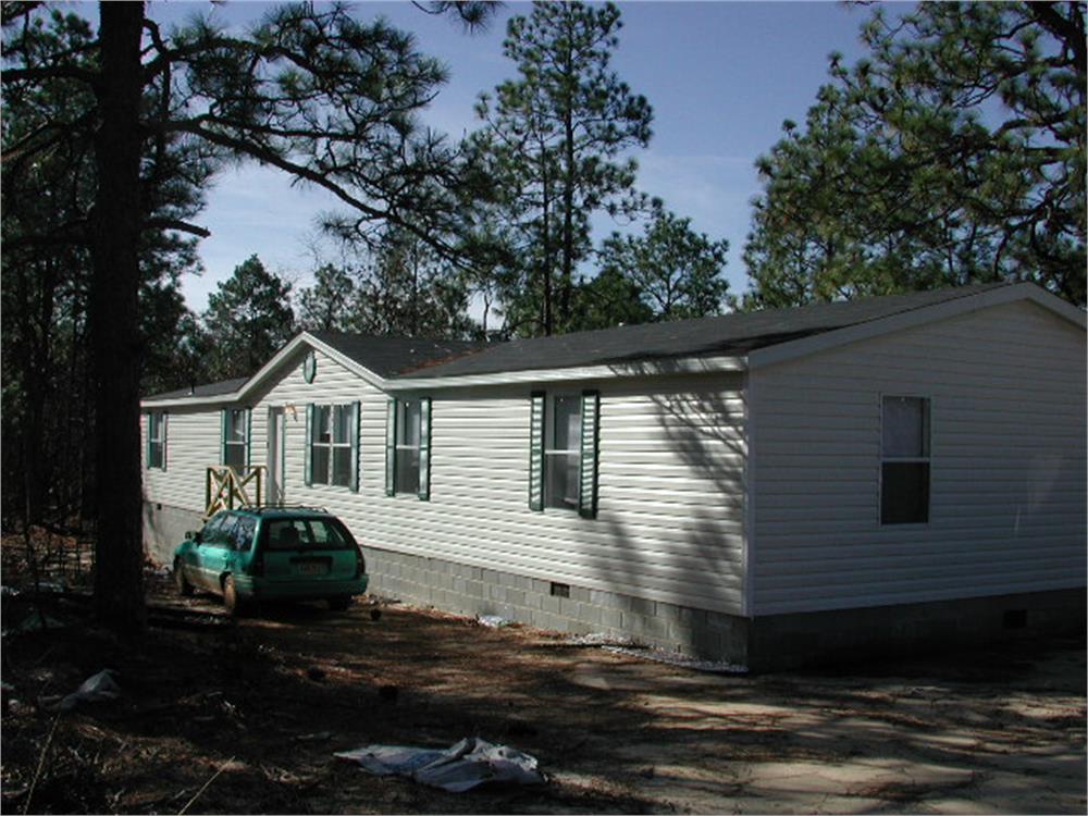 287 Bridle Path Ln, Box Springs, GA 31801-5237