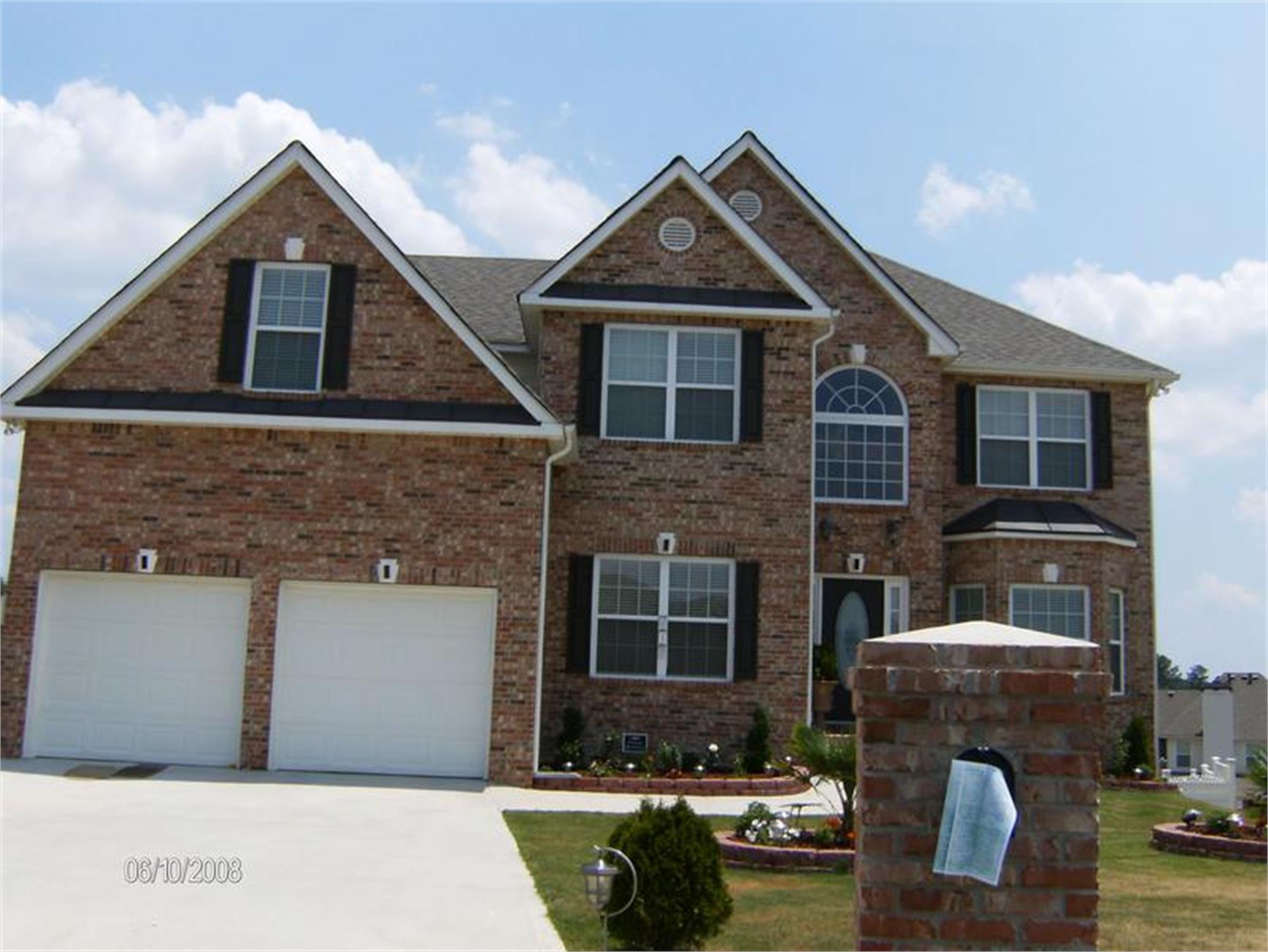 418 Ashley Ln, Loganville, GA 30052-3925