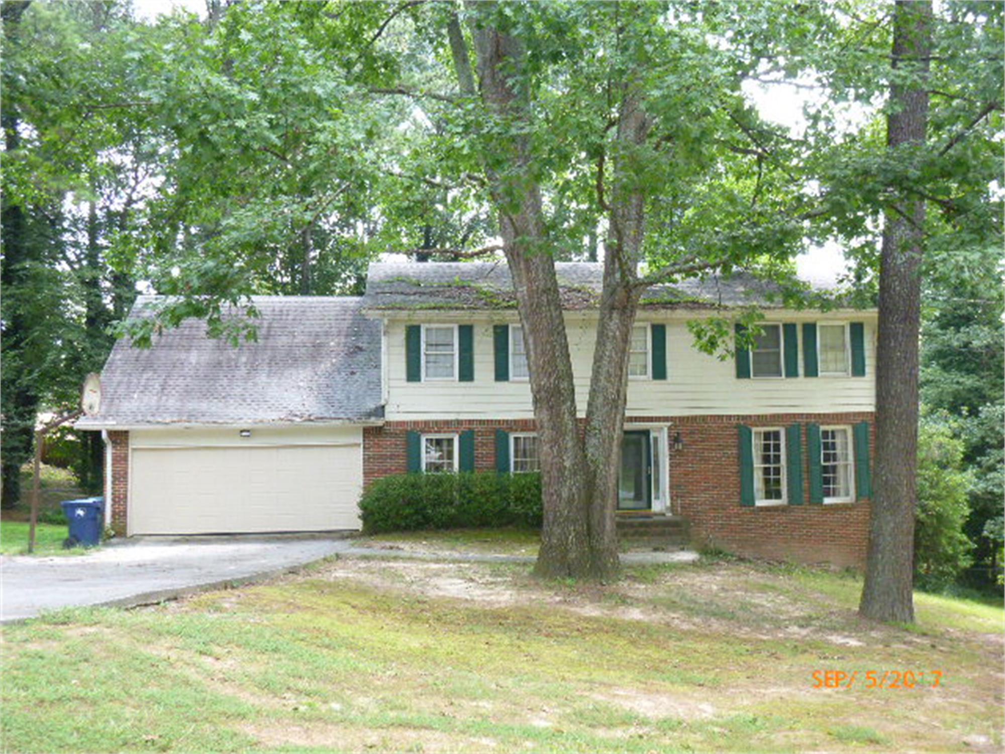 5284 Sandy Shoals Ln Sw, Stone Mountain, GA 30087-3634