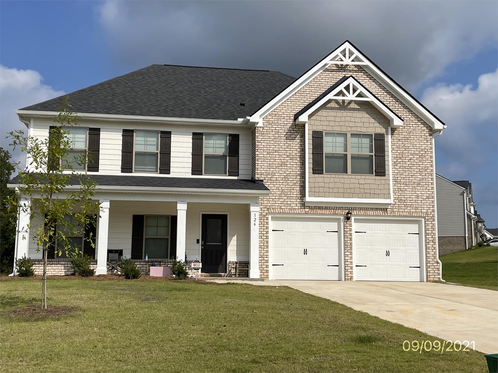 126 Sandy Creek Dr, Covington, GA 30014-8567