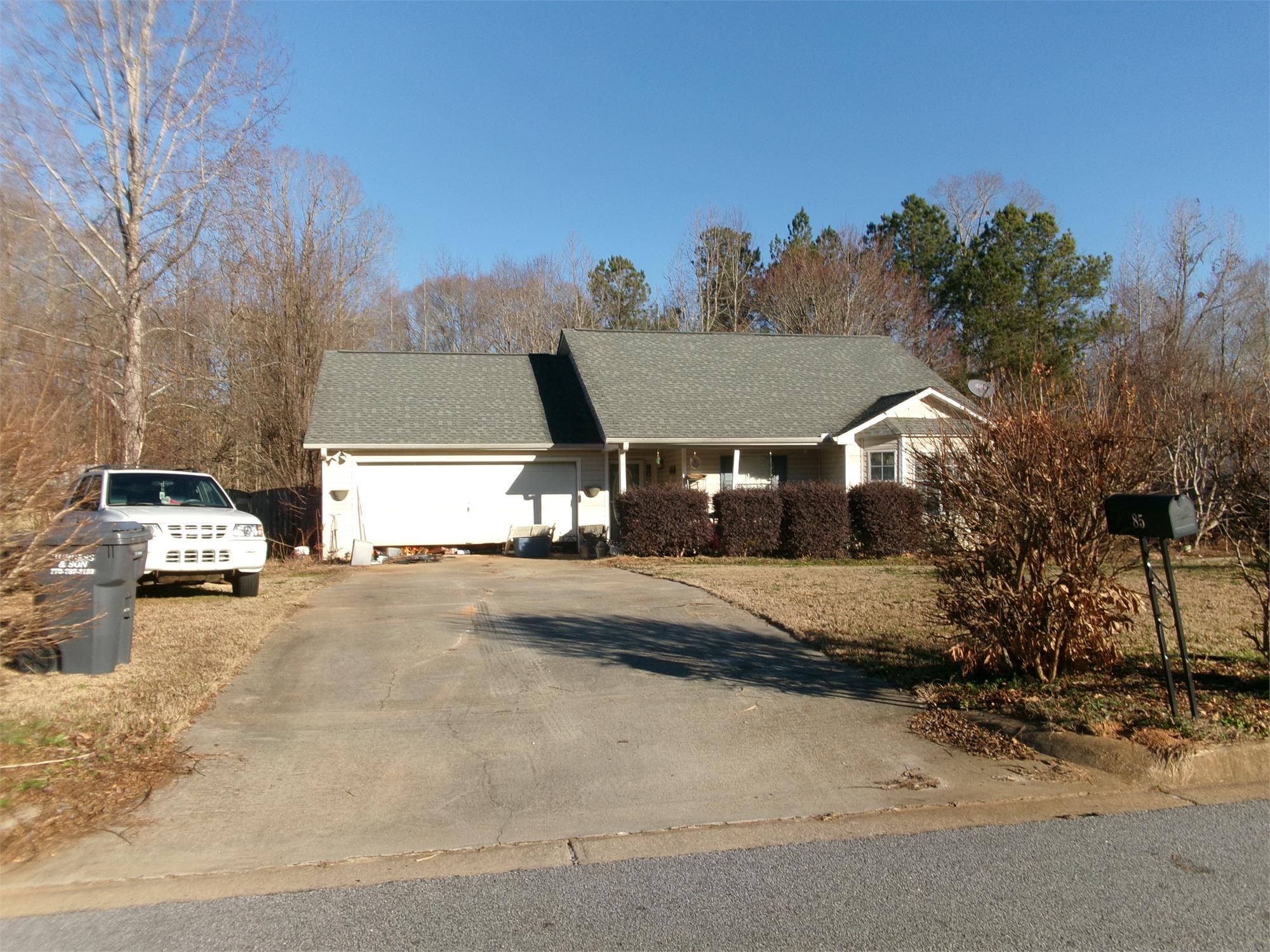 85 Pleasant Hills Dr, Covington, GA 30016-5611