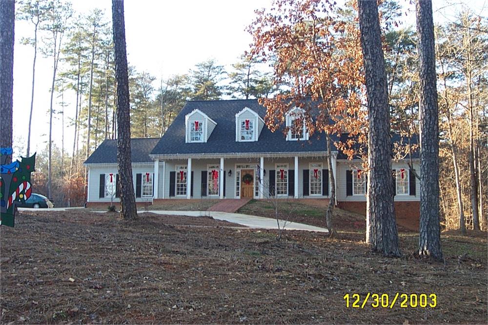 919 Deer Chase Rd, Toccoa, GA 30577-8960