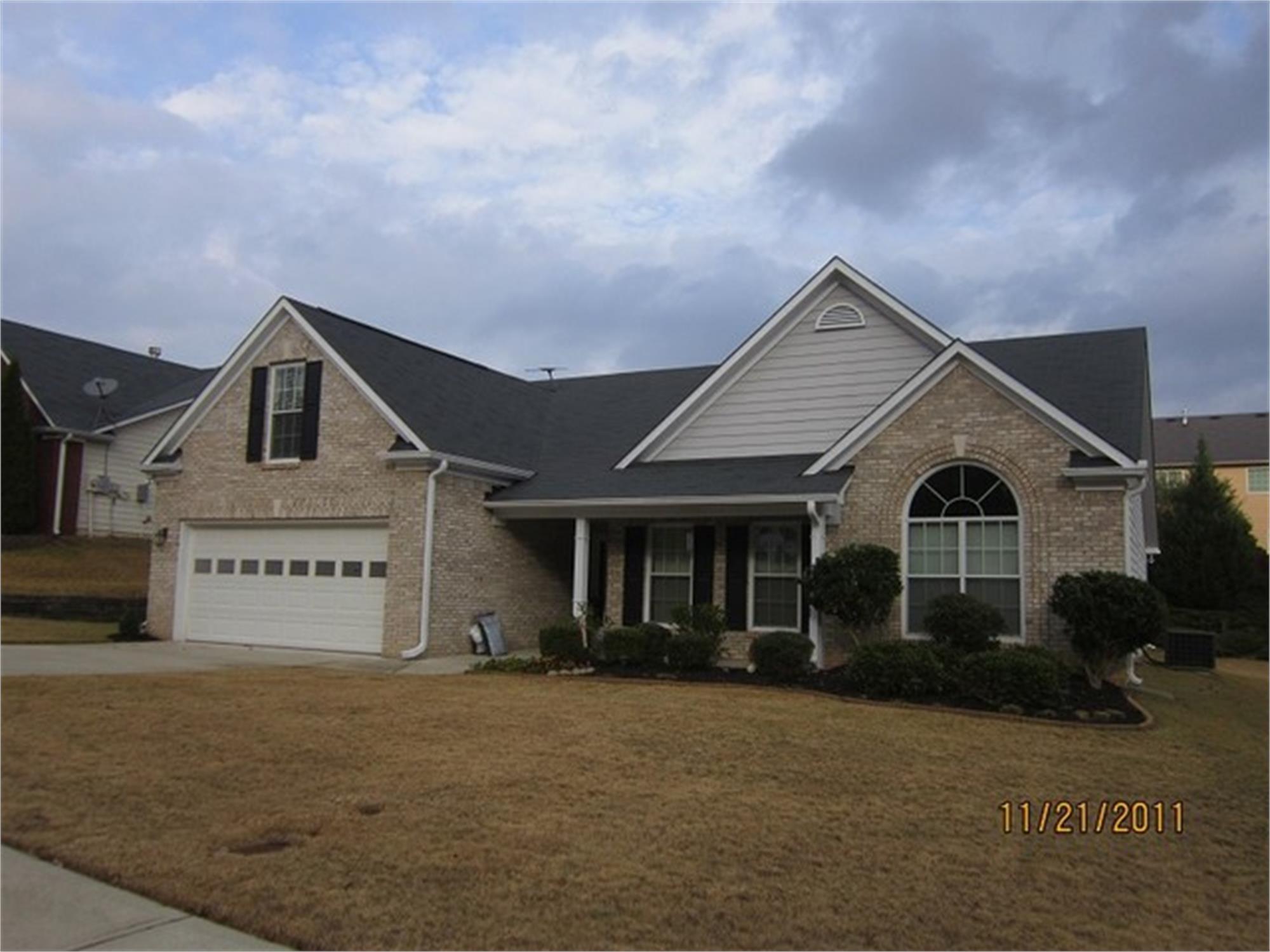 121 Carleton Gold Trl, Dacula, GA 30019-6574