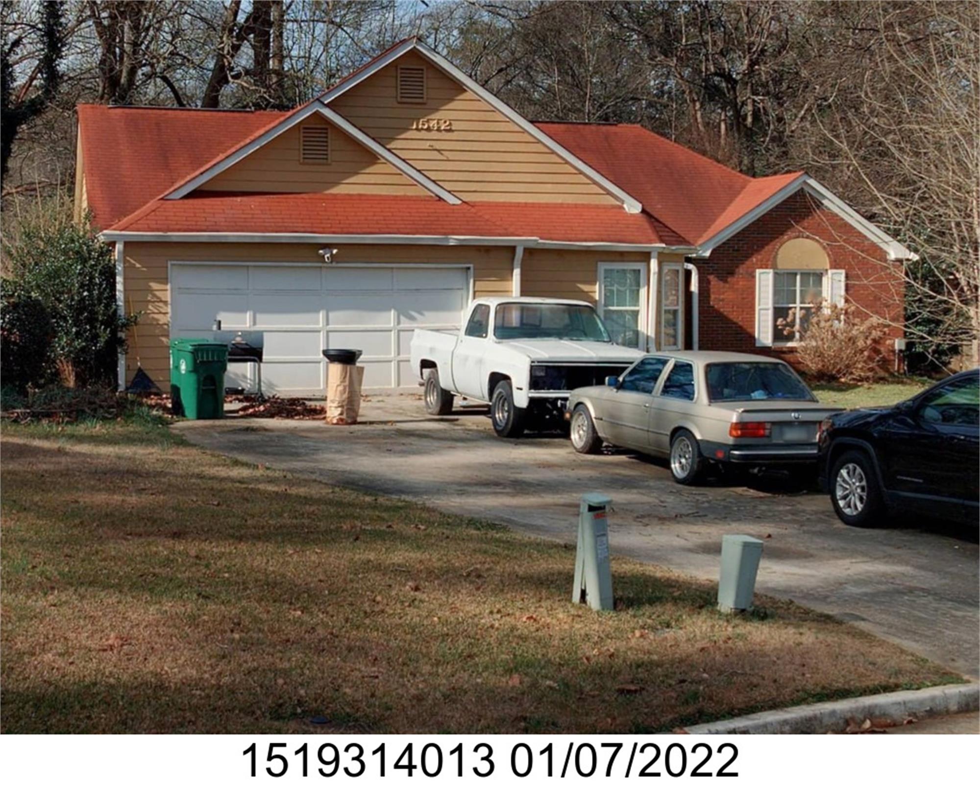 1542 Canberra Dr, Stone Mountain, GA 30088-3600