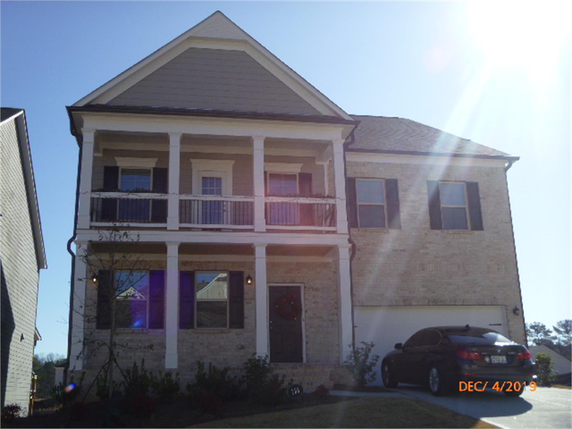 186 Round Pond Dr, Lilburn, GA 30047-9917