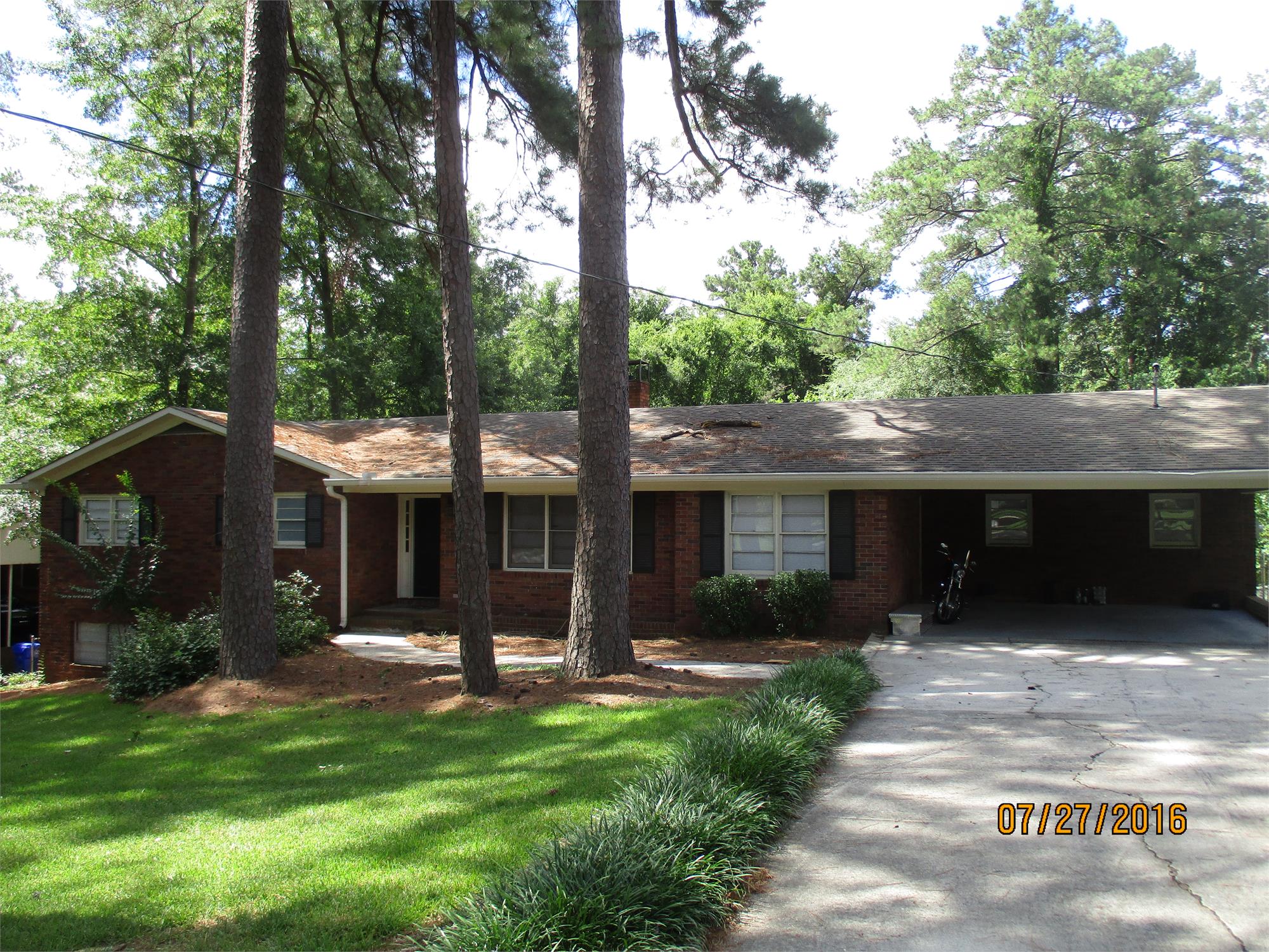 2986 Crestline Dr, Macon, GA 31204-1236