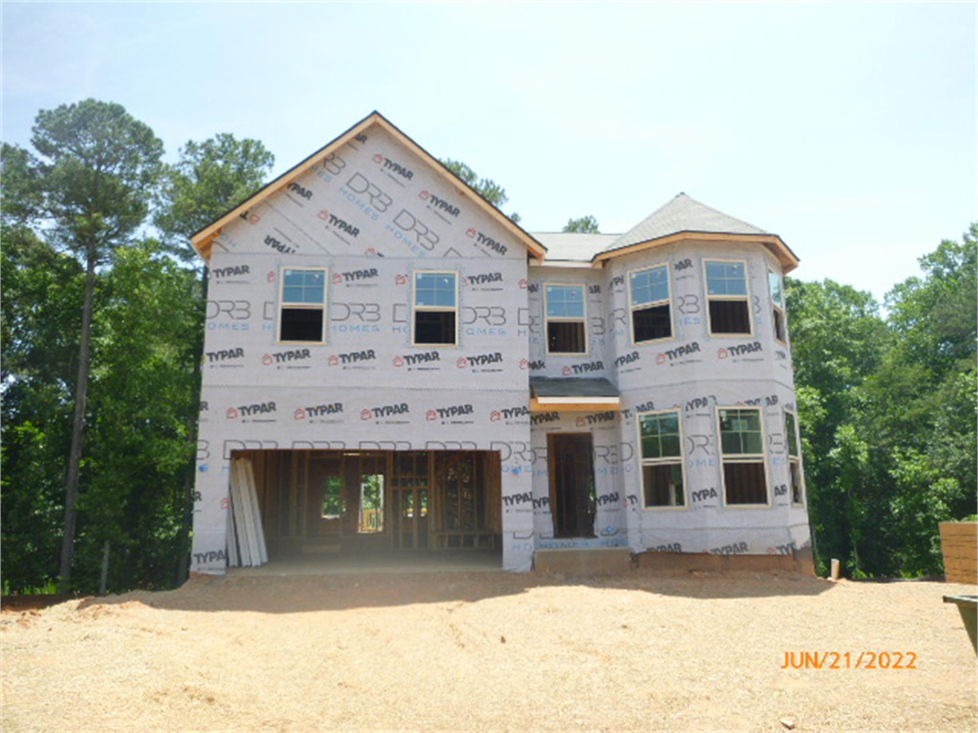 935 Lakehaven Ln, Loganville, GA 30052-4198