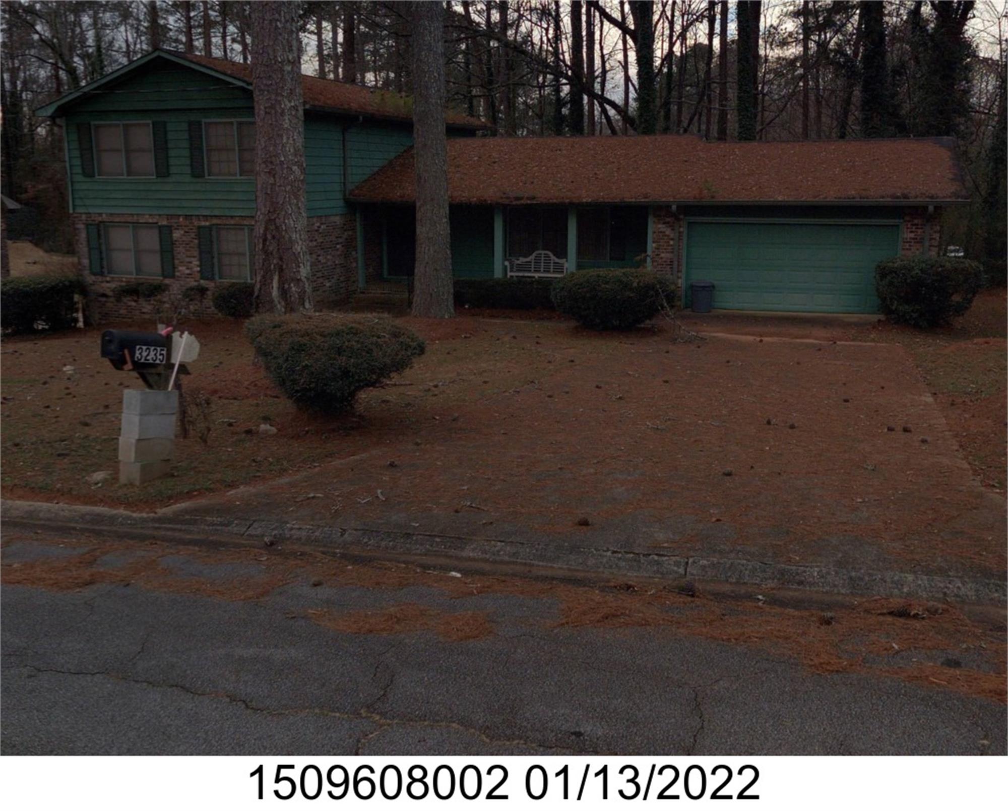 3235 Wintercreeper Dr, Lithonia, GA 30038-2668