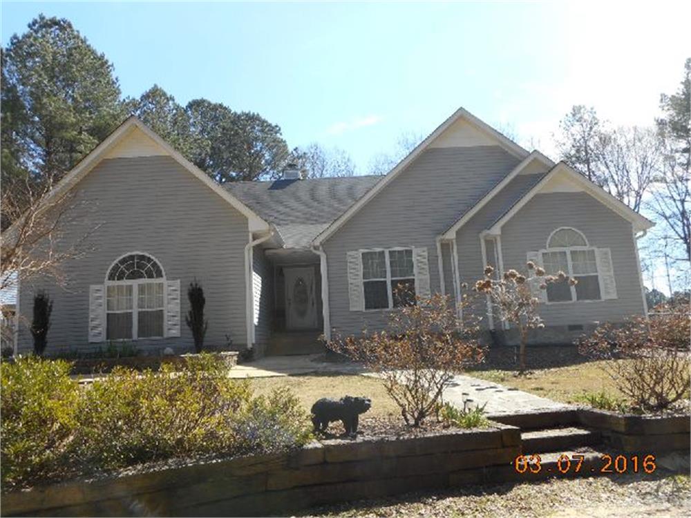 75 Springflower Dr, Carrollton, GA 30116-5015