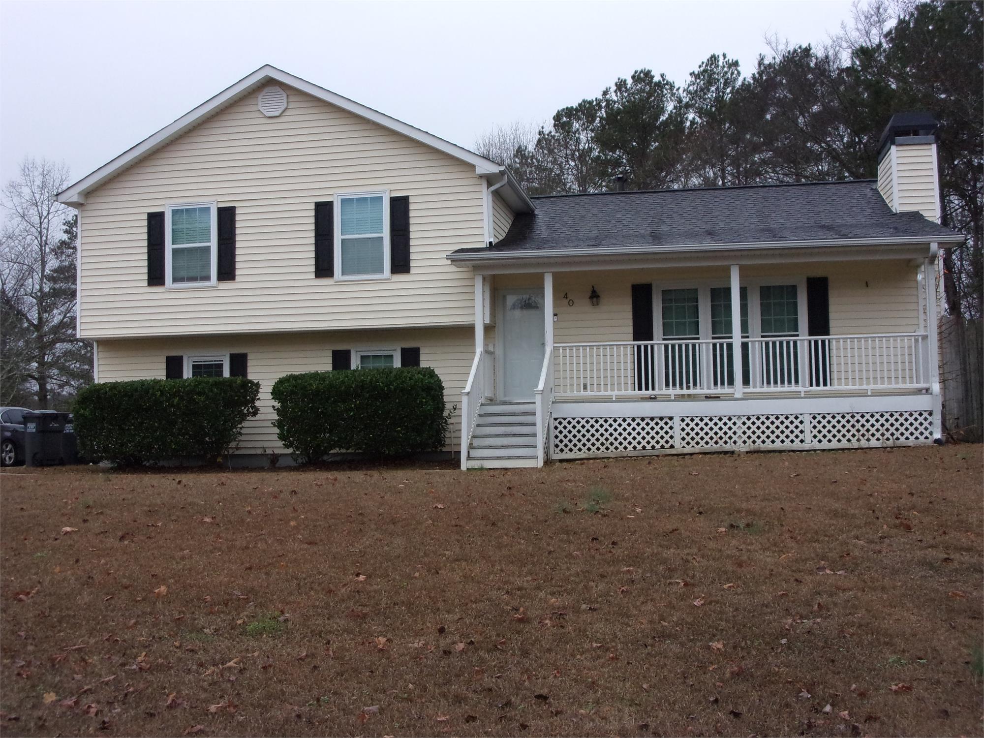 40 Lakeside Dr, Covington, GA 30016-7118