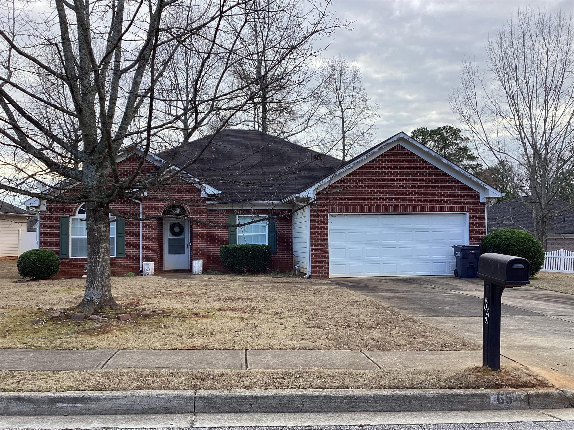 65 Lakeridge Ct, Covington, GA 30016-1283