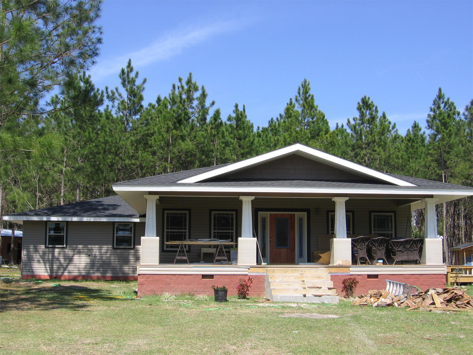 120 Lee Davis Rd, Hoboken, GA 31542-3452
