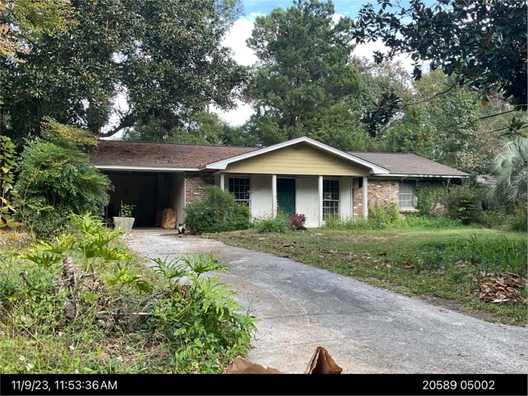 4 Dyches Dr, Savannah, GA 31406-5704