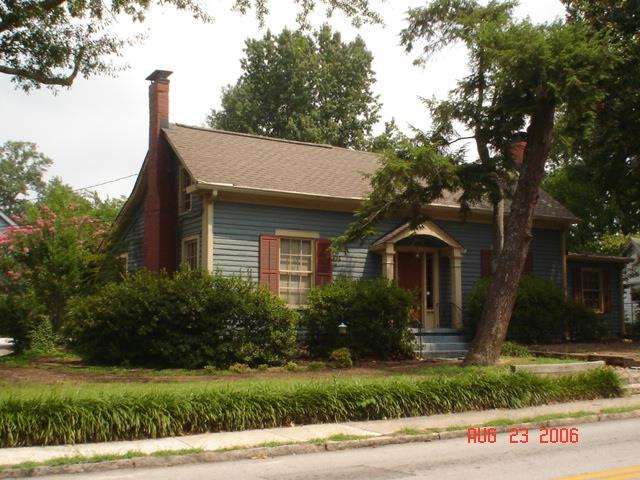 951 Peek St Nw, Conyers, GA 30012-4447