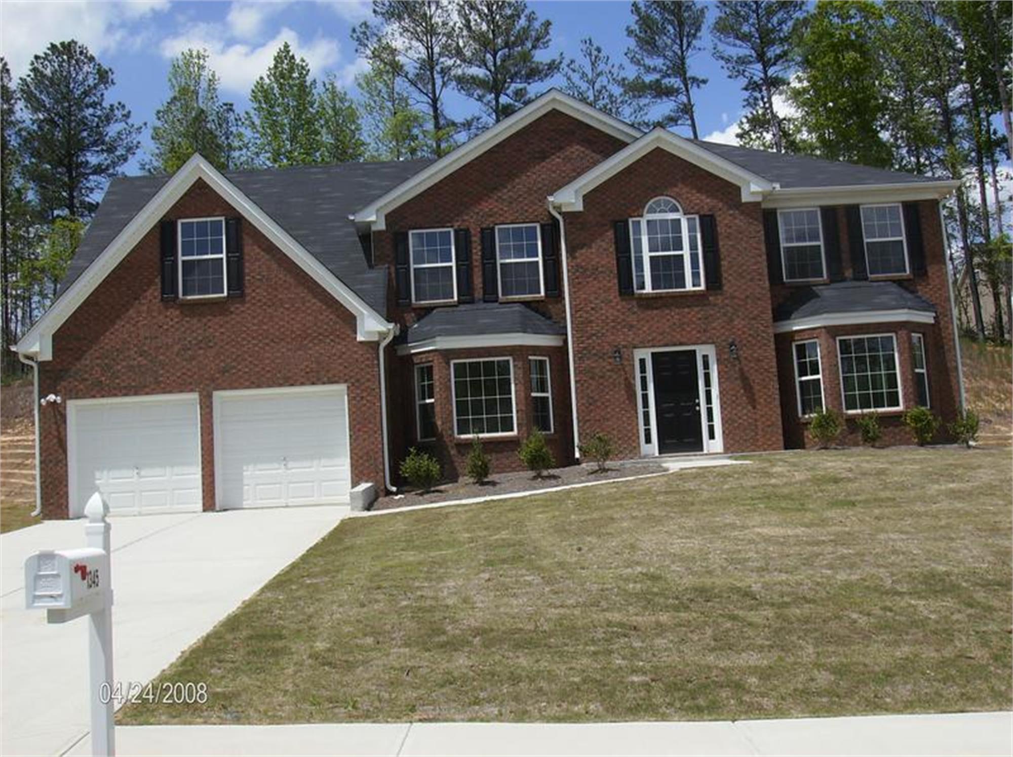 1345 Mckinsey Rdg, Loganville, GA 30052-9264