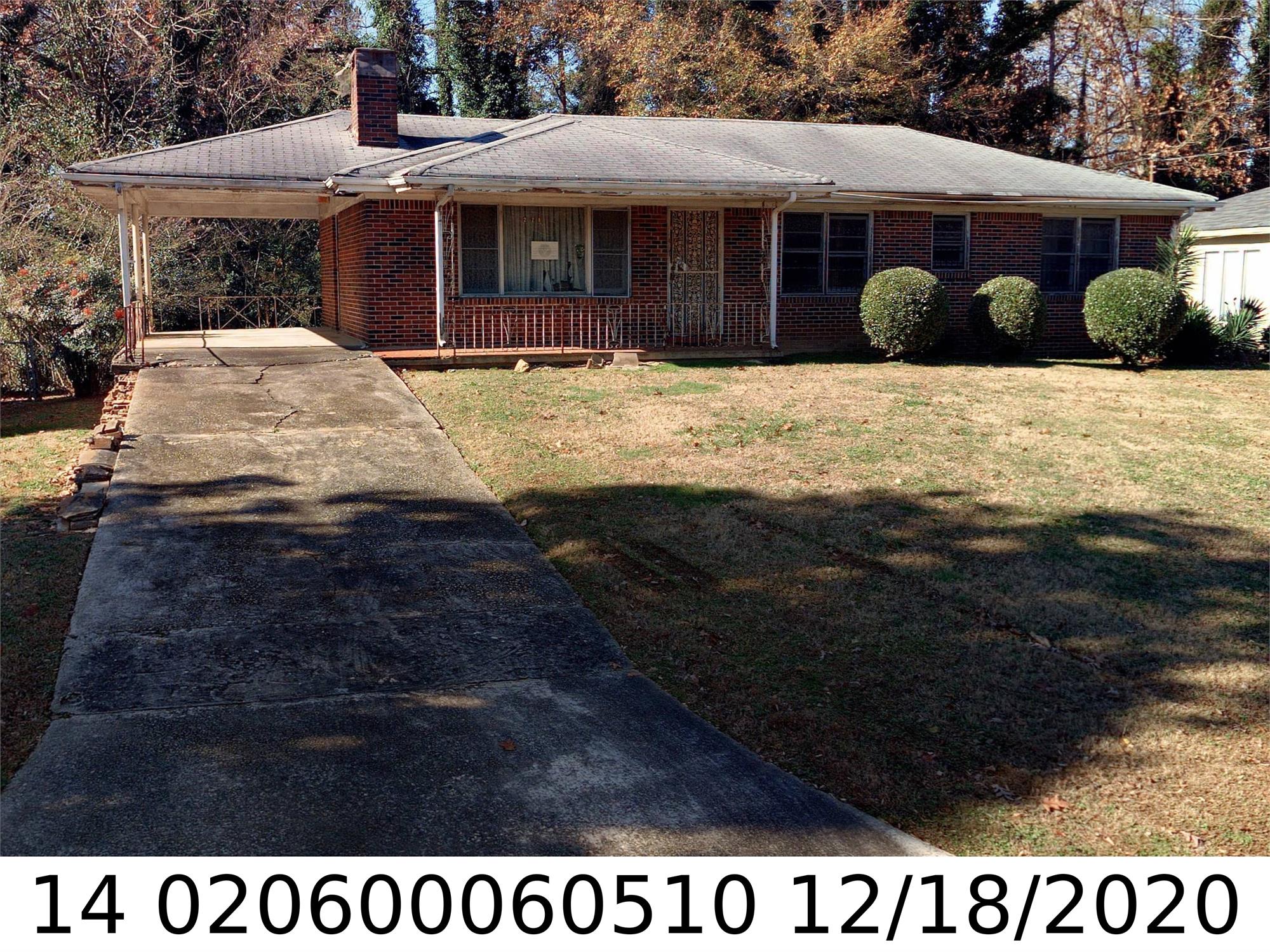 228 W Simon Ter Nw, Atlanta, GA 30318-7418