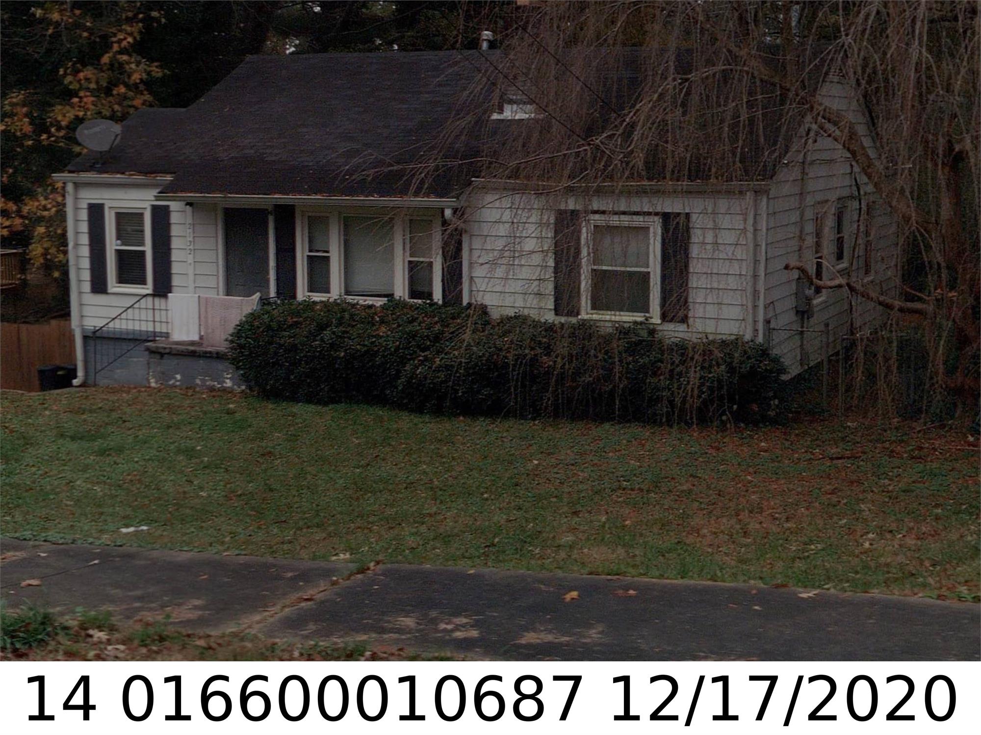 2132 Penrose Dr, Atlanta, GA 30344-1115