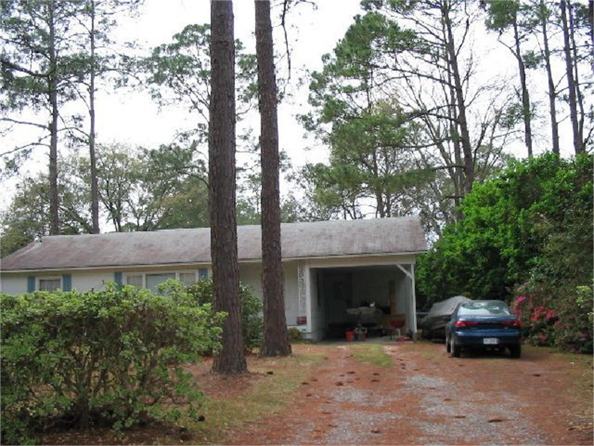 2306 Dukes Ave, Valdosta, GA 31602-1915