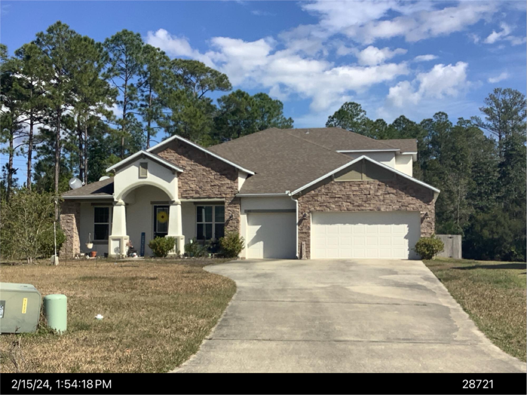 106 Pineapple Ln, Kingsland, GA 31548-6756