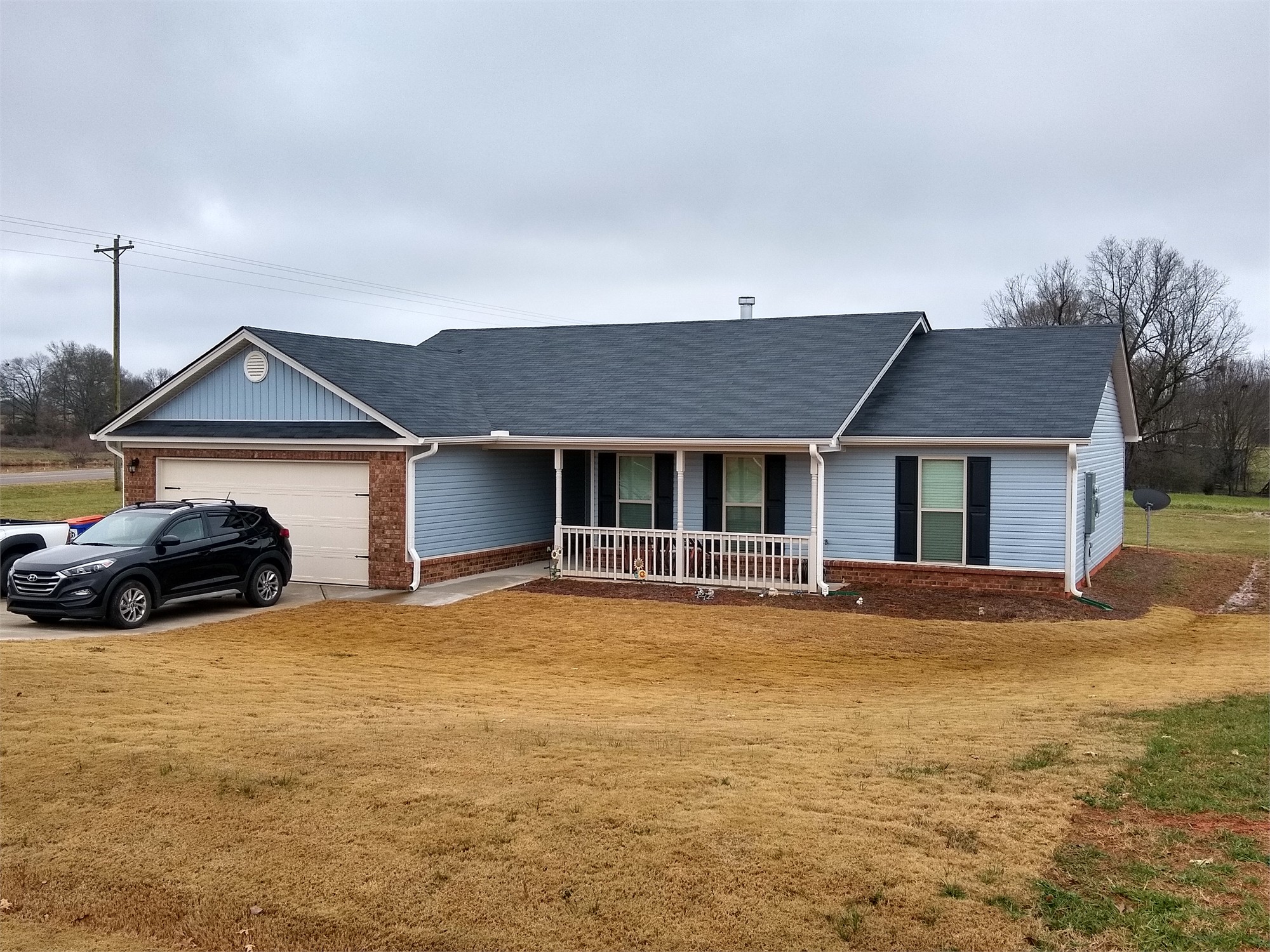 21 Ridgeview Ln, Lavonia, GA 30553-7004