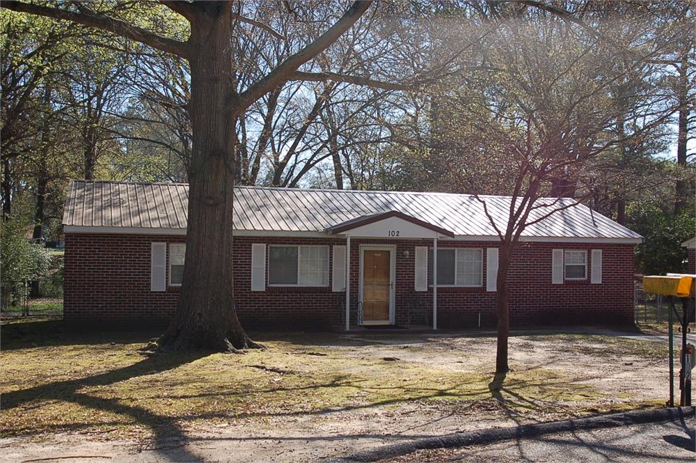 102 National Ave, Warner Robins, GA 31093-1818