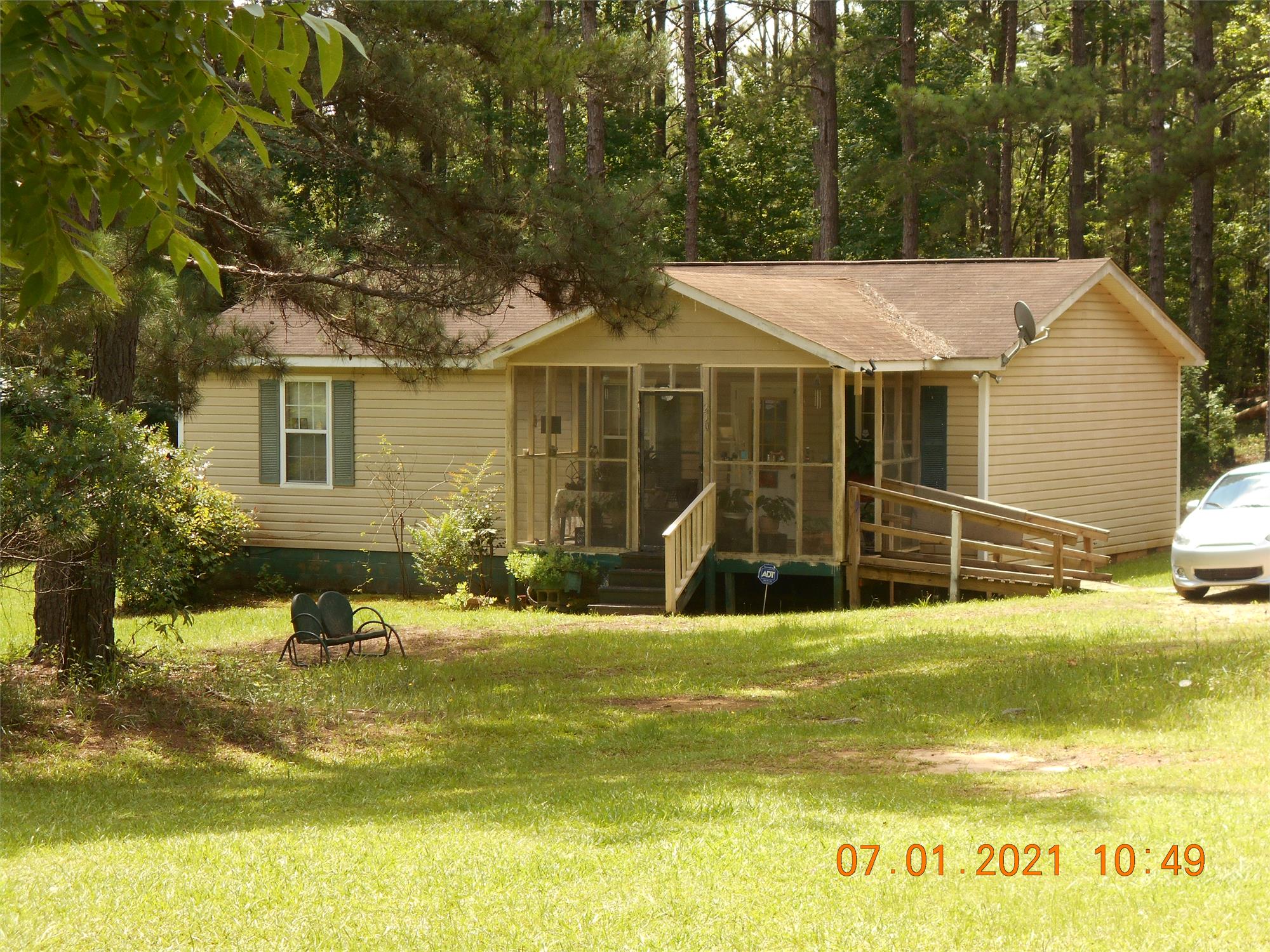 250 Rosie Civers Rd, Lagrange, GA 30240-8430