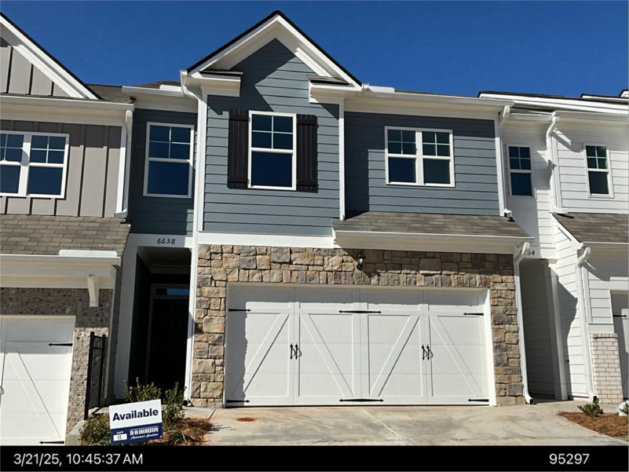 6658 Corryton St, Flowery Branch, GA 30542-3879