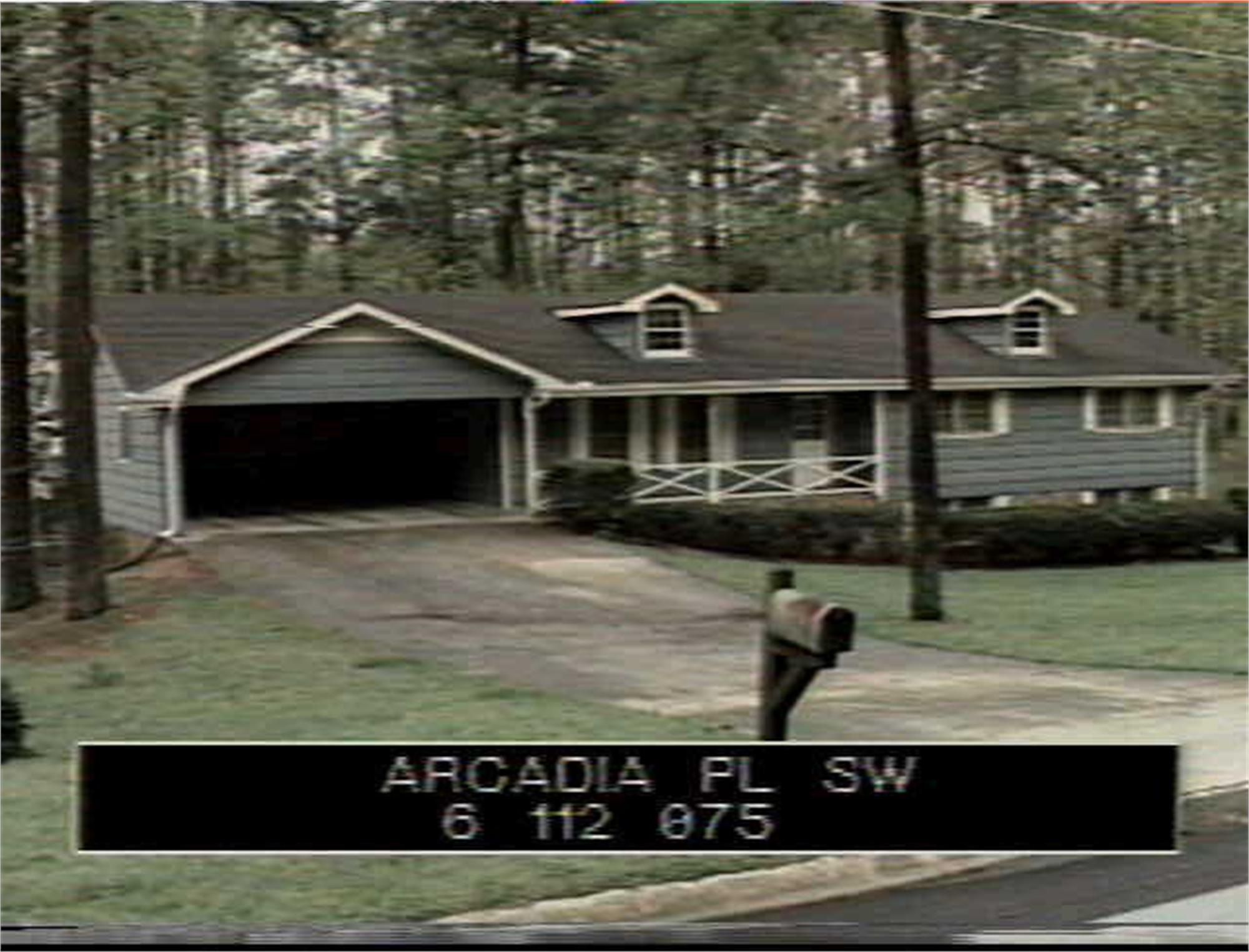 385 Arcadia Pl Sw, Lilburn, GA 30047-3916