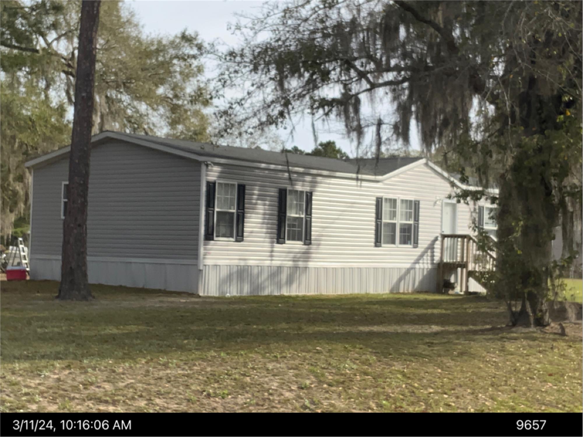 1080 Poppell Farms Dr Se, Darien, GA 31305-5810