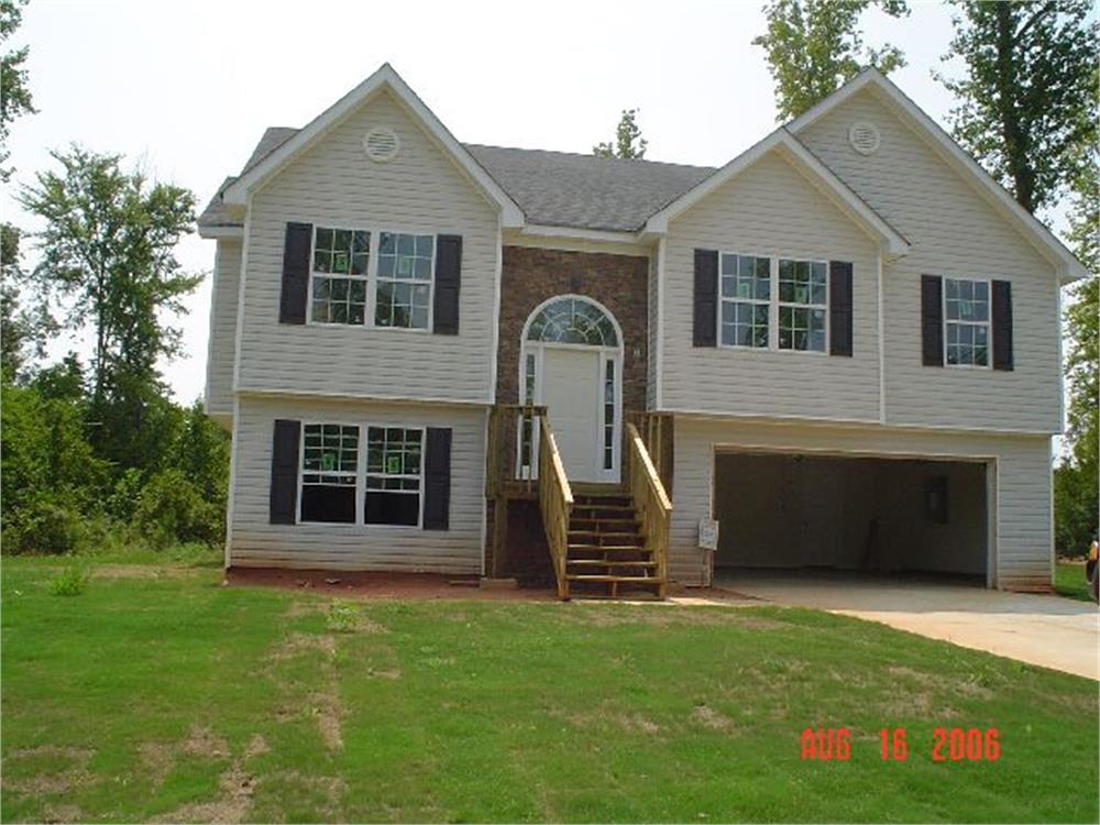 112 Falcon Way Se, Milledgeville, GA 31061-8873
