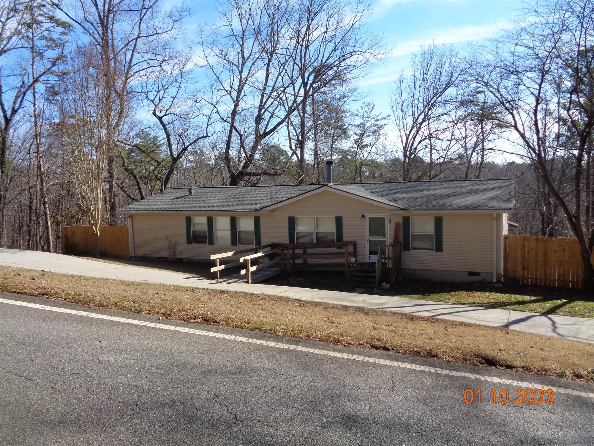 283 Wilderness Camp Rd Se, White, GA 30184-3310