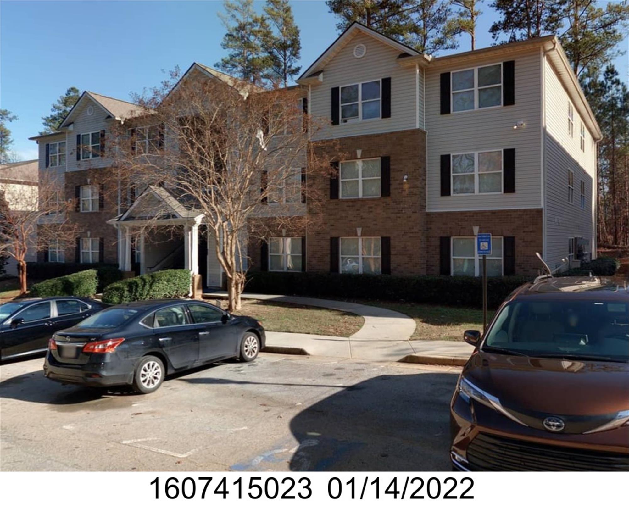 5203 Fairington Village Dr, Lithonia, GA 30038-1371